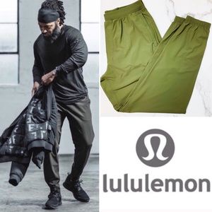 Lululemon Men’s Olive Green Calf Zip Pants Large